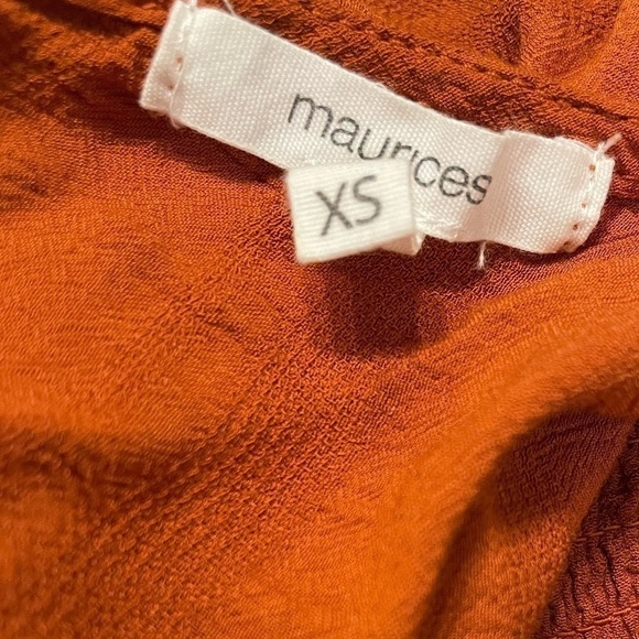 Maurices button tie back orange v-neck top size xsmall - Picture 3 of 3